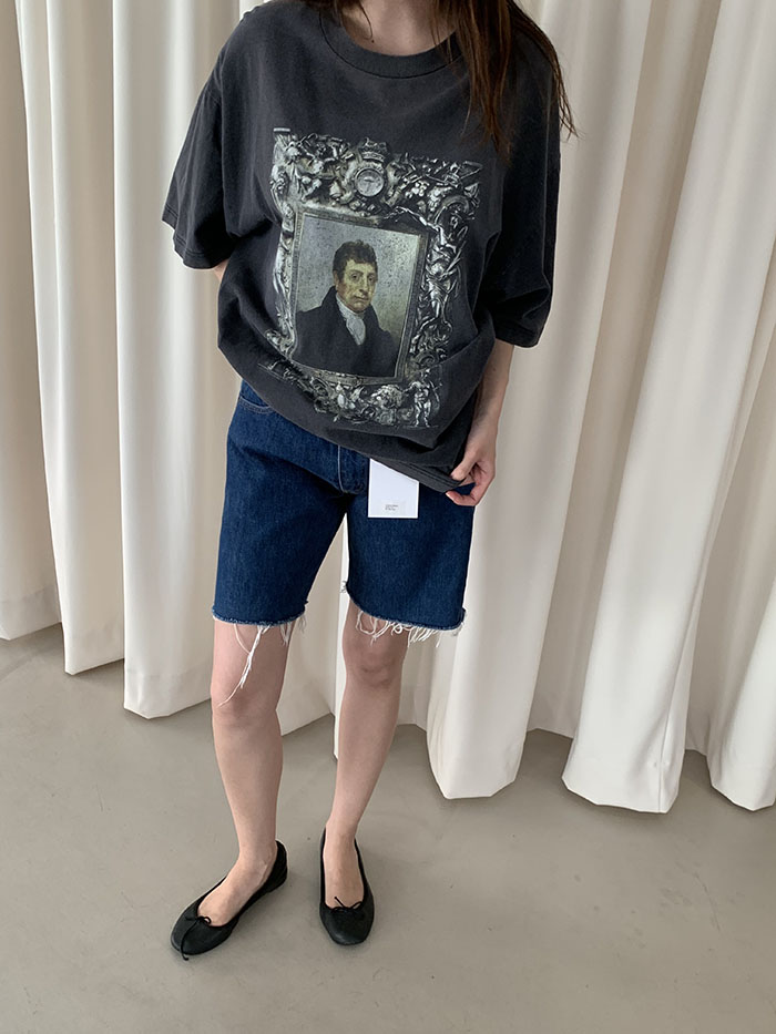 00's "La Fayette" washed black T-shirt