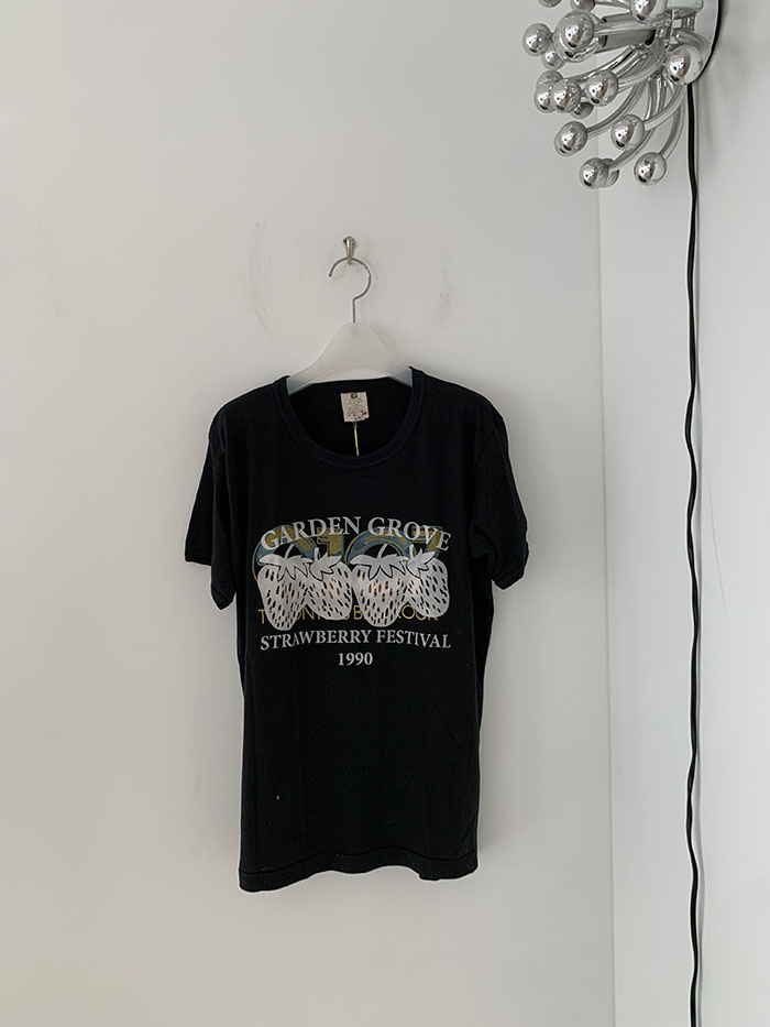 Vintage "GARDEN GROVE STRAWBERRY FESTIVAL 1990" 복제