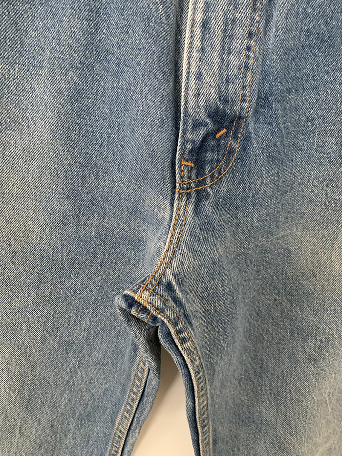 90's Levi's 505 - size 32-33 (classic regular fit)