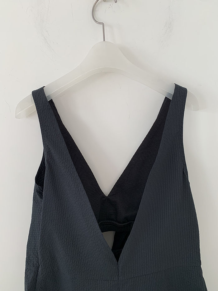 "Deveaux New York" Sleeveless Top
