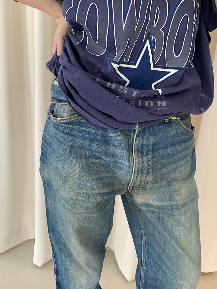 90's Levi's 627-0216 - size 33 (classic regular fit)