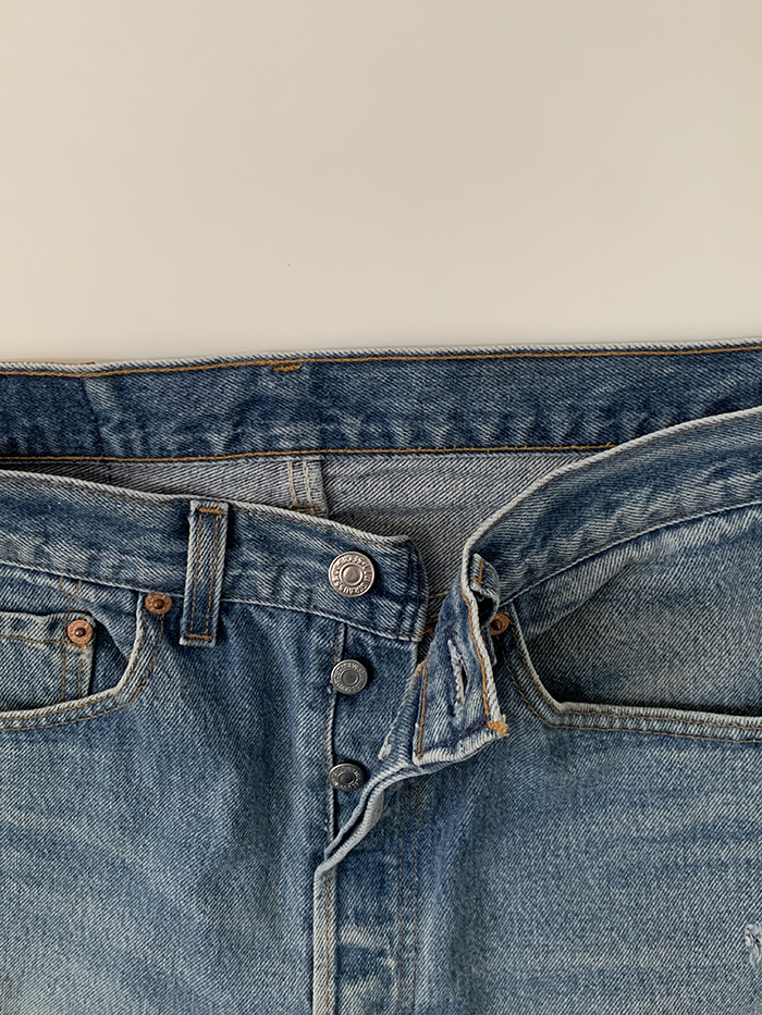 's Levi's 501(모르게씀) - size 29 (classic straight fit)