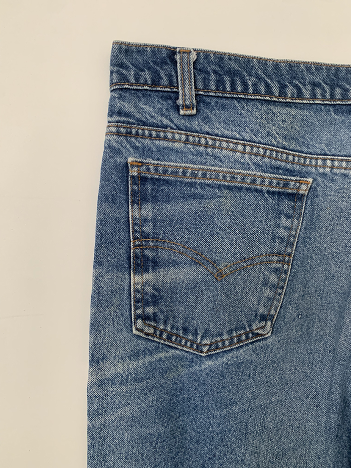 90's Levi's 517 - size 37 (classic boot cut)