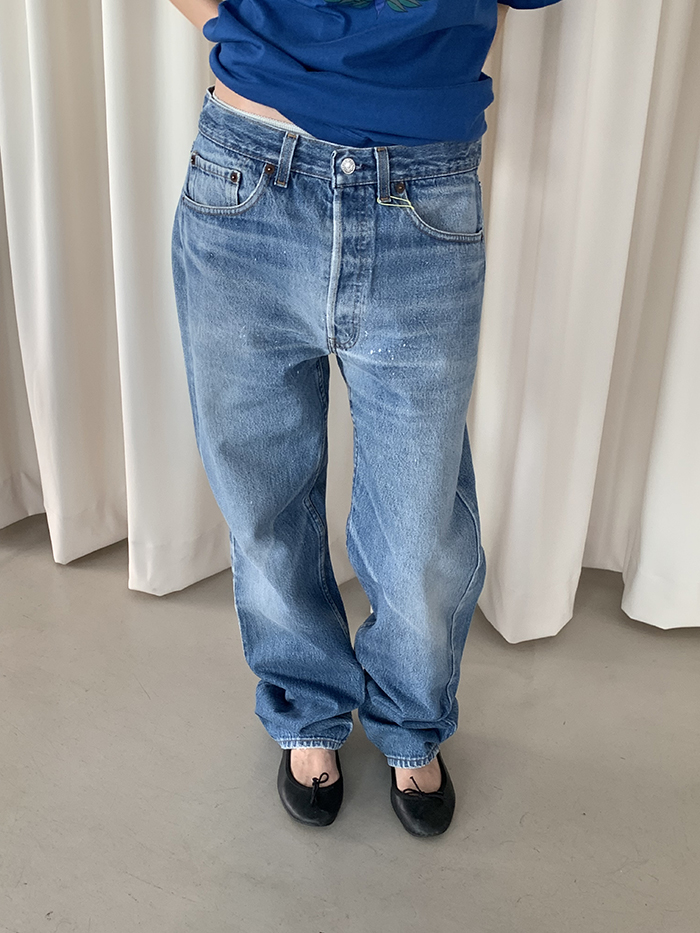 80's Levi's 501 - size 29-30 (classic straight fit)