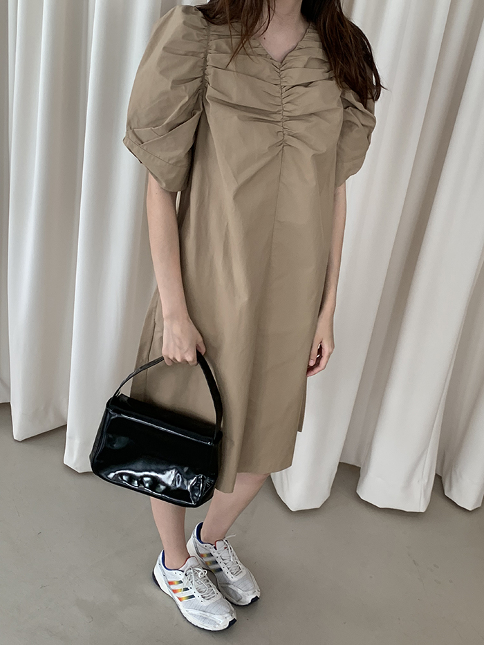 90's - 00's "PRADA" Leather Tote Bag (rare design) 복제