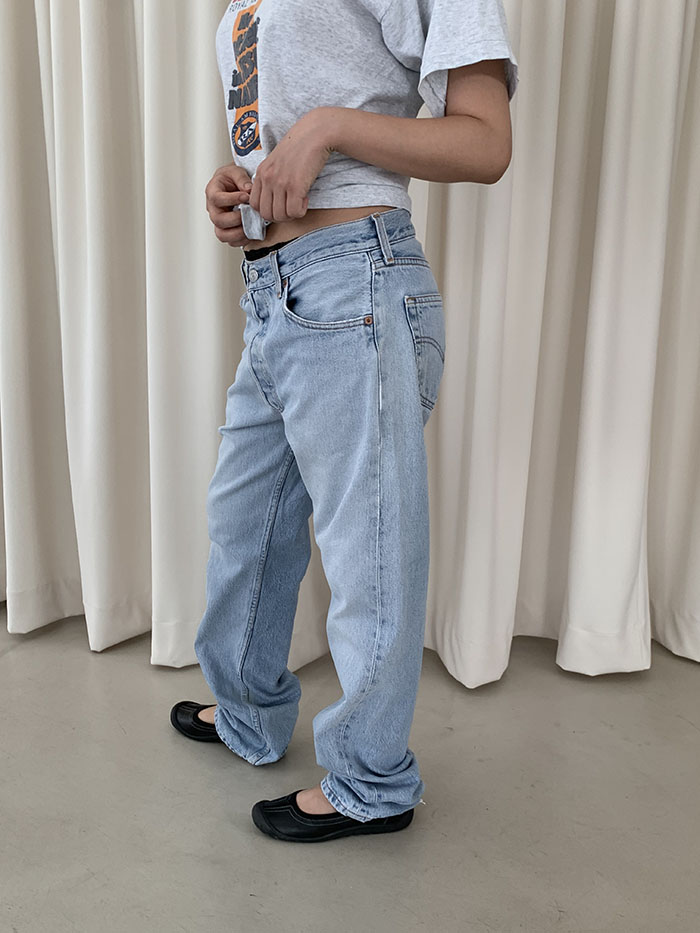 90's Levi's 501 - size 27-28 (classic straight fit) 복제 복제