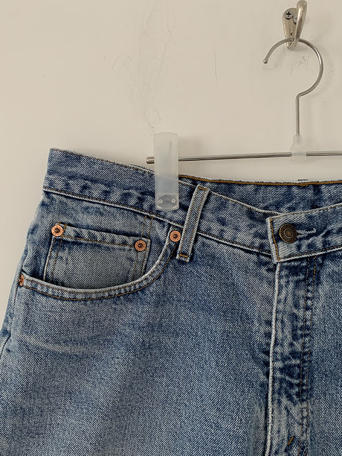 Levi's Short - size 32-33 (classic straight fit)
