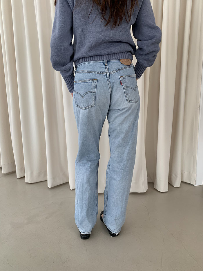90's Levi's 501 - size 27 (classic straight fit)