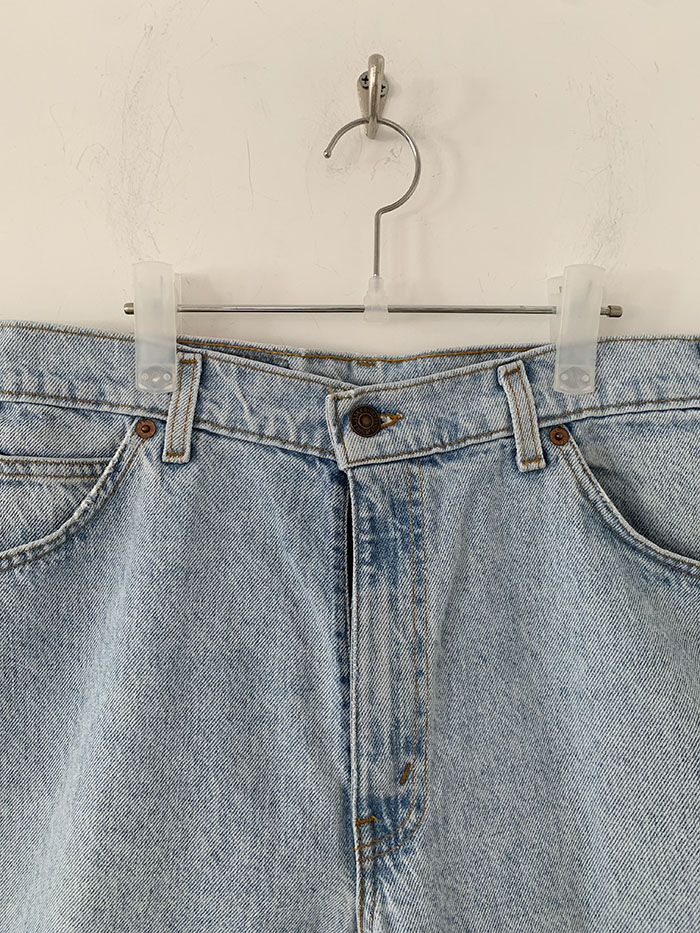 Levi's Short - size 35 (classic straight fit)