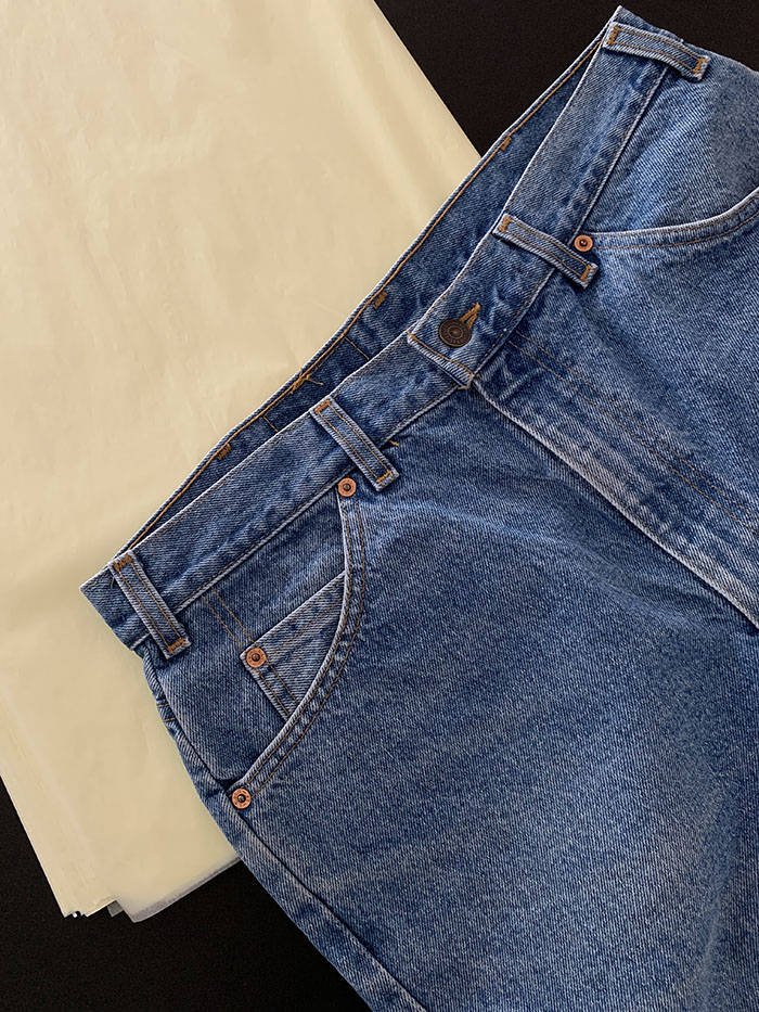 Levi's Short - size 35 (classic straight fit)