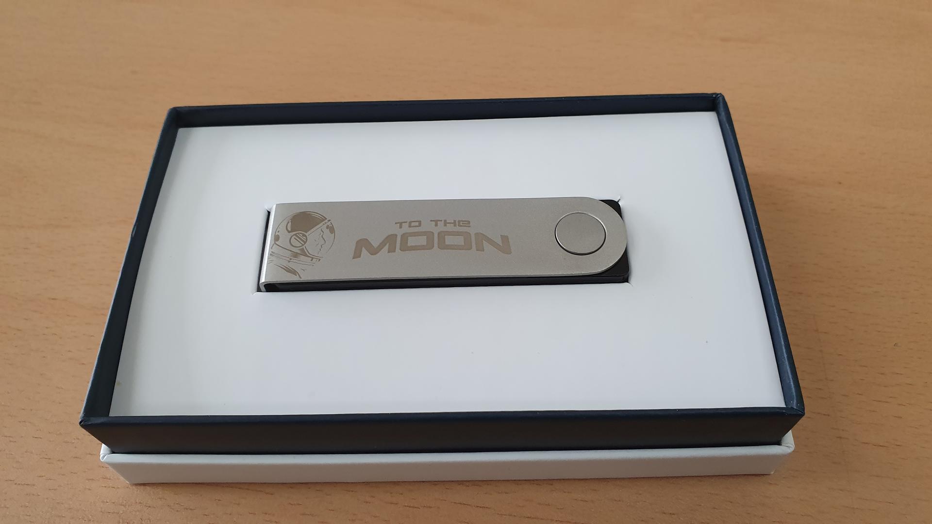 콜드월렛에 대한 이해 (2) 나노렛저X 개봉기 : maverick