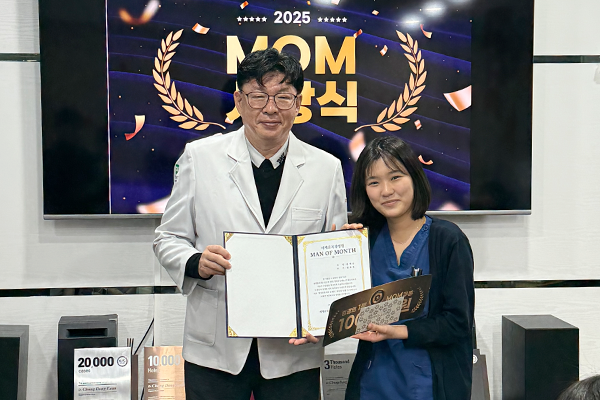 1500_1000-2컷_10월MOM_0.png