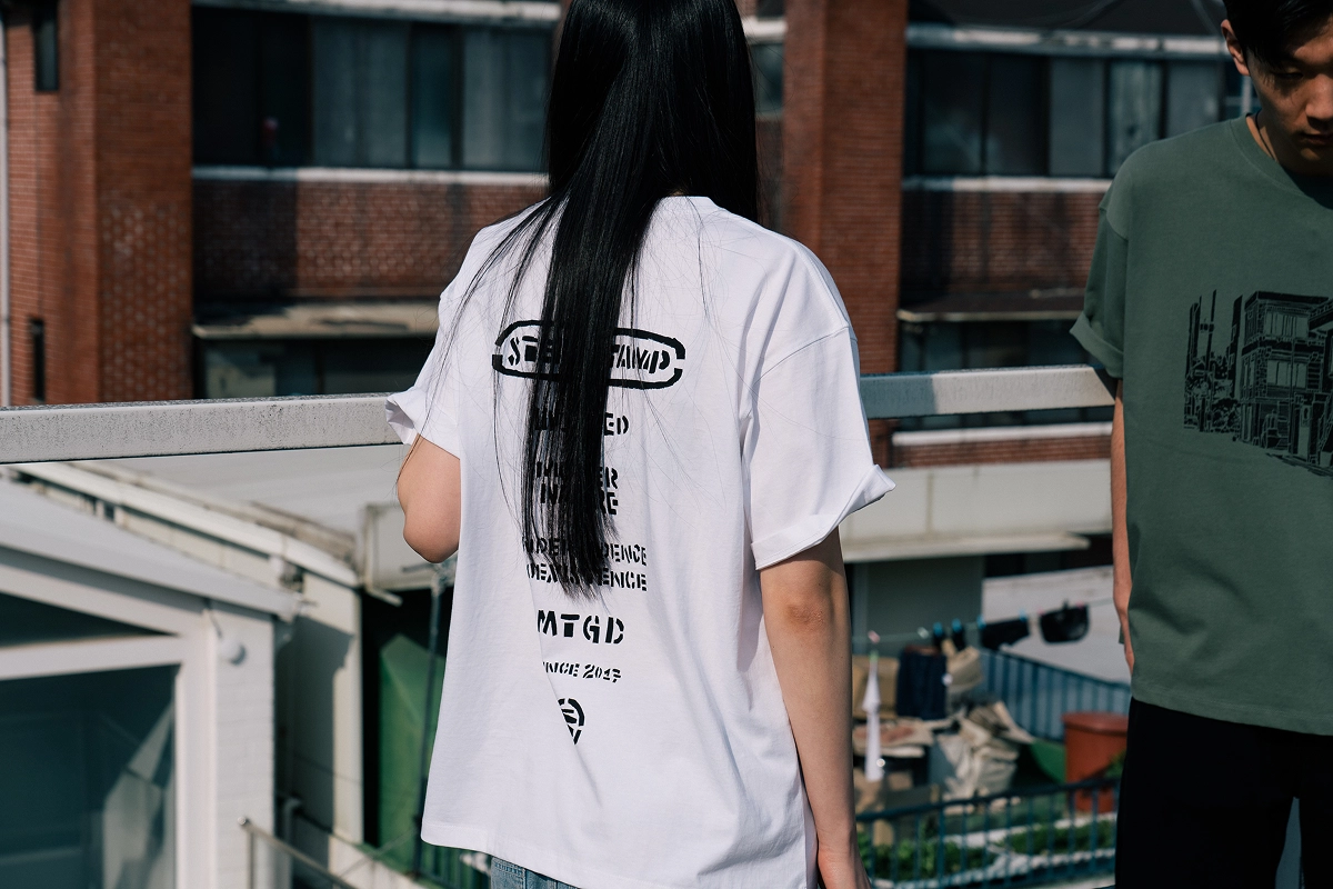 T011 MERRY-GO-ROUND (WHITE) 회전목마
