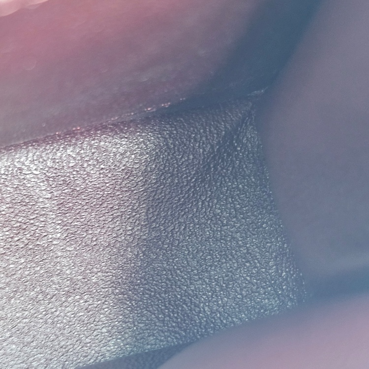 샤넬 클래식 미디엄 캐비어 플랩백 (25) 5539