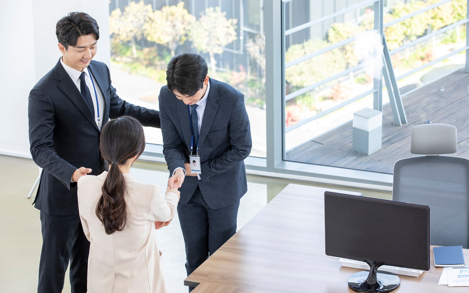신입사원 교육 커리큘럼, 신입사원 업무 적응 기간, 첫 출근 준비물, 신입사원 교육 매뉴얼, 채용 브랜딩 전략