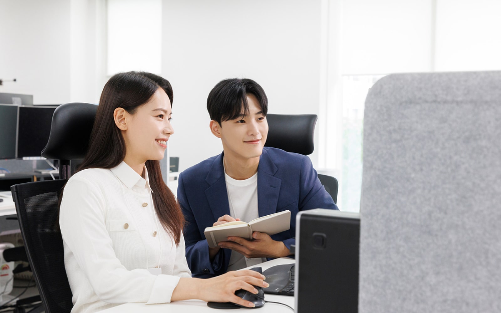 신입사원 교육 커리큘럼, 신입사원 업무 적응 기간, 첫 출근 준비물, 신입사원 교육 매뉴얼, 채용 브랜딩 전략