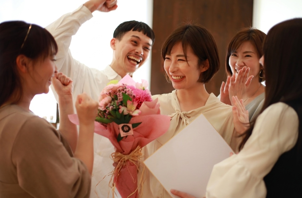연봉협상, 핵심인재 퇴사, 공로패 제작, 감사패 문구, 트로피 제작