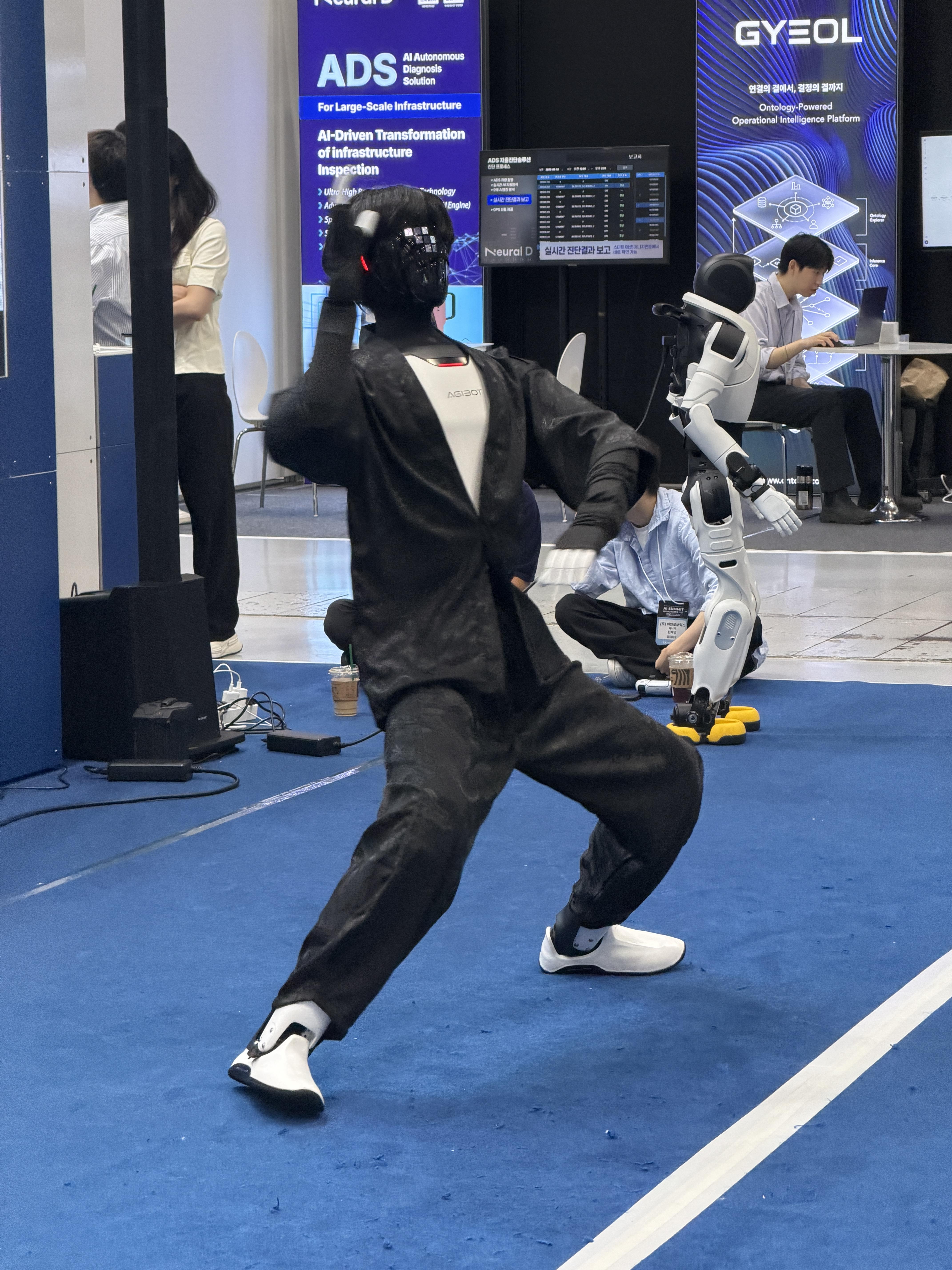 AI Summit Seoul & EXPO 2026 전시장 미니 세션 운영 현장