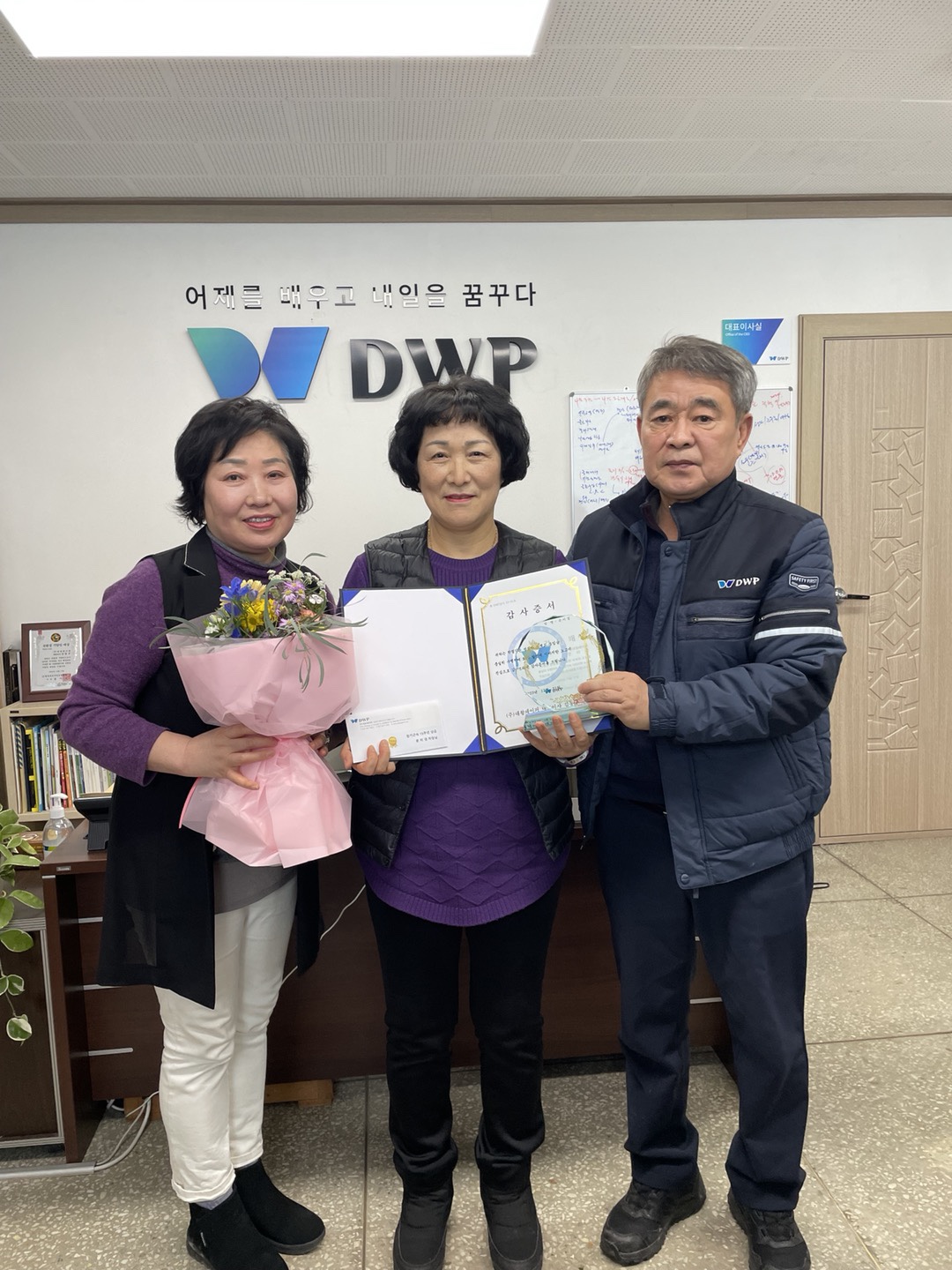 159d1b48671a8.jpg