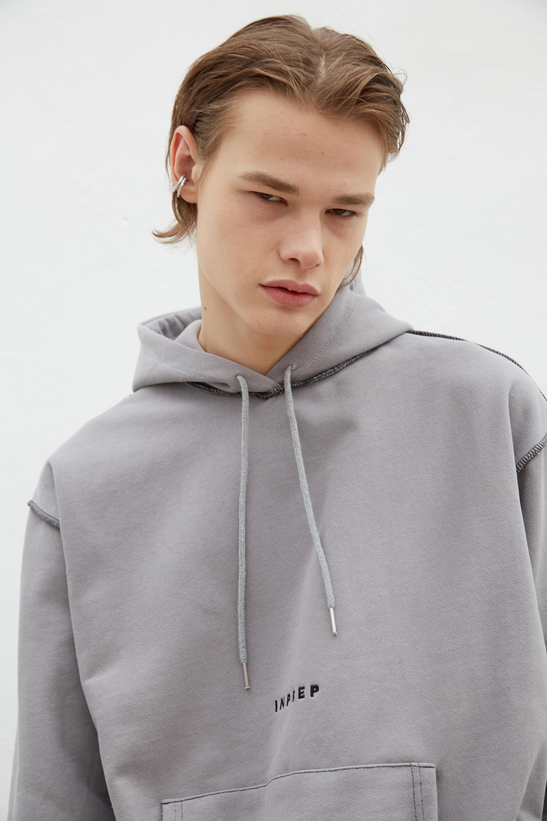 overlock hoodie