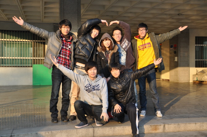 4256bf86e5042.png