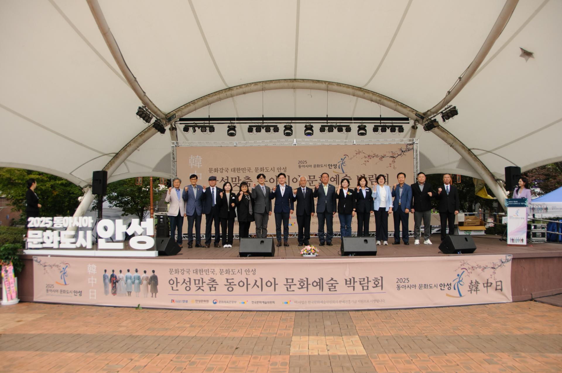 a77ef23f2a235.jpg