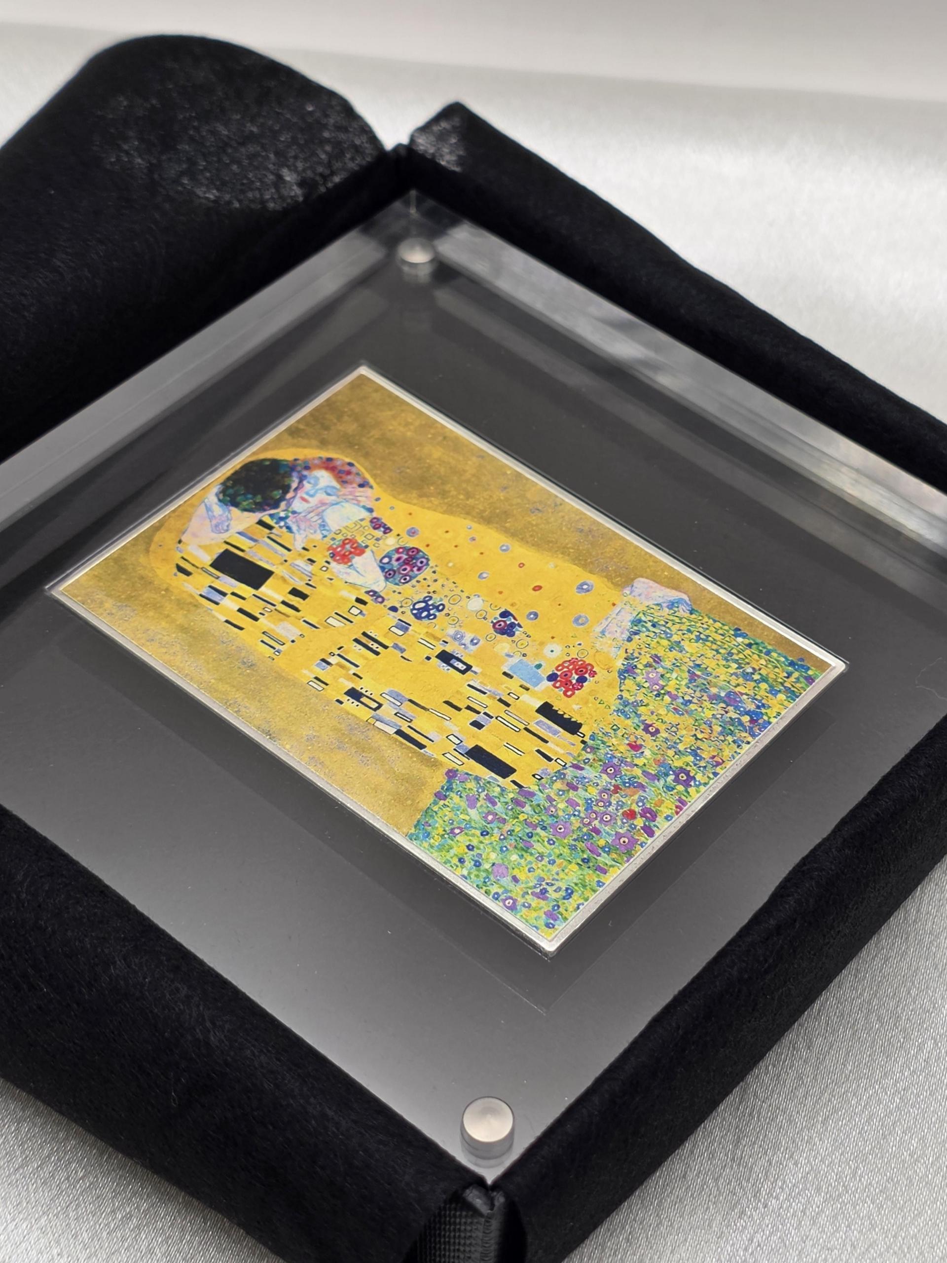 The Kiss MINT XXI Art Gallery 1 oz Proof Silver Coin