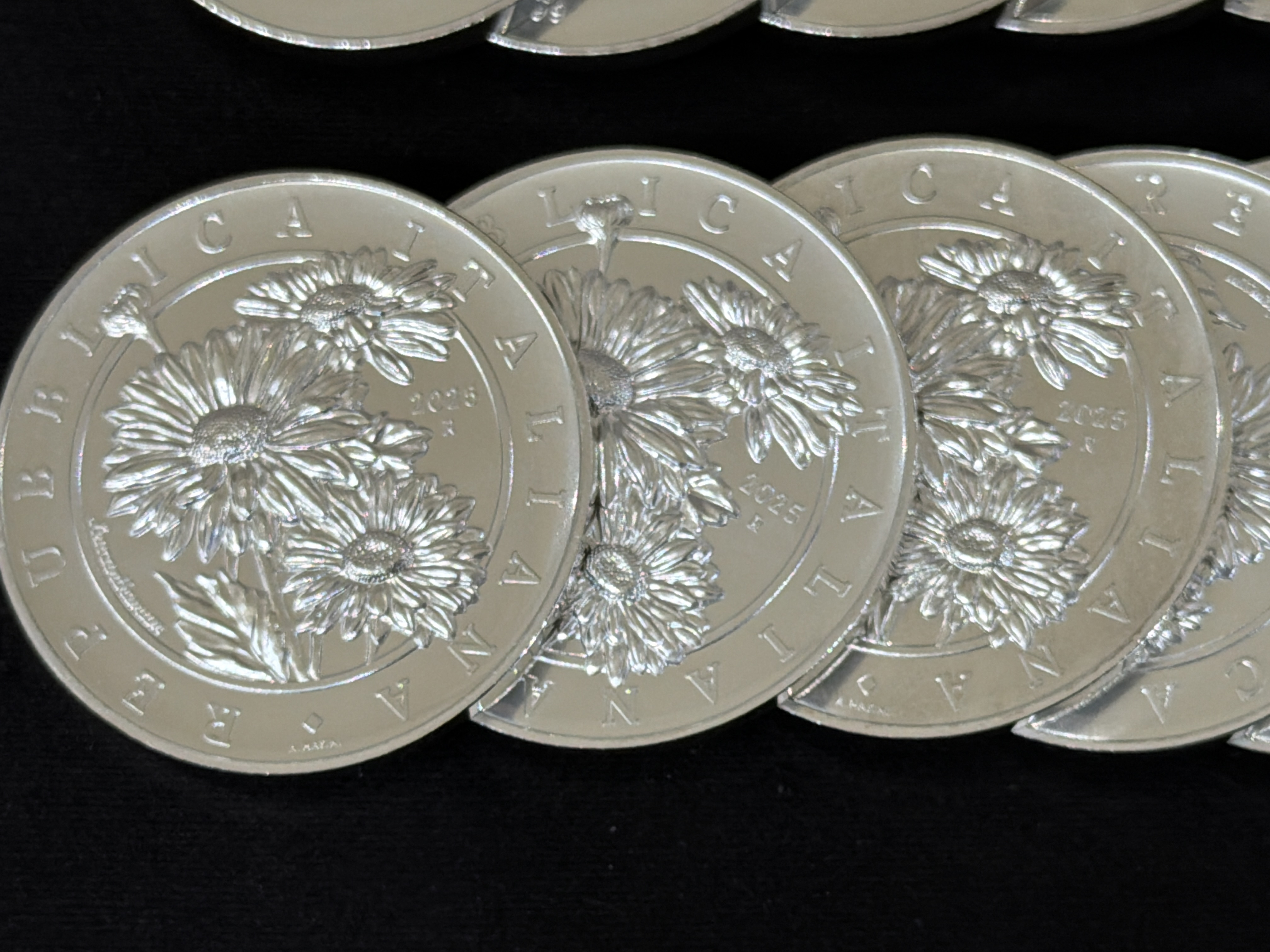 2025 Italy 1 oz Silver Flora and Fauna BU - The Daisy 1Tube