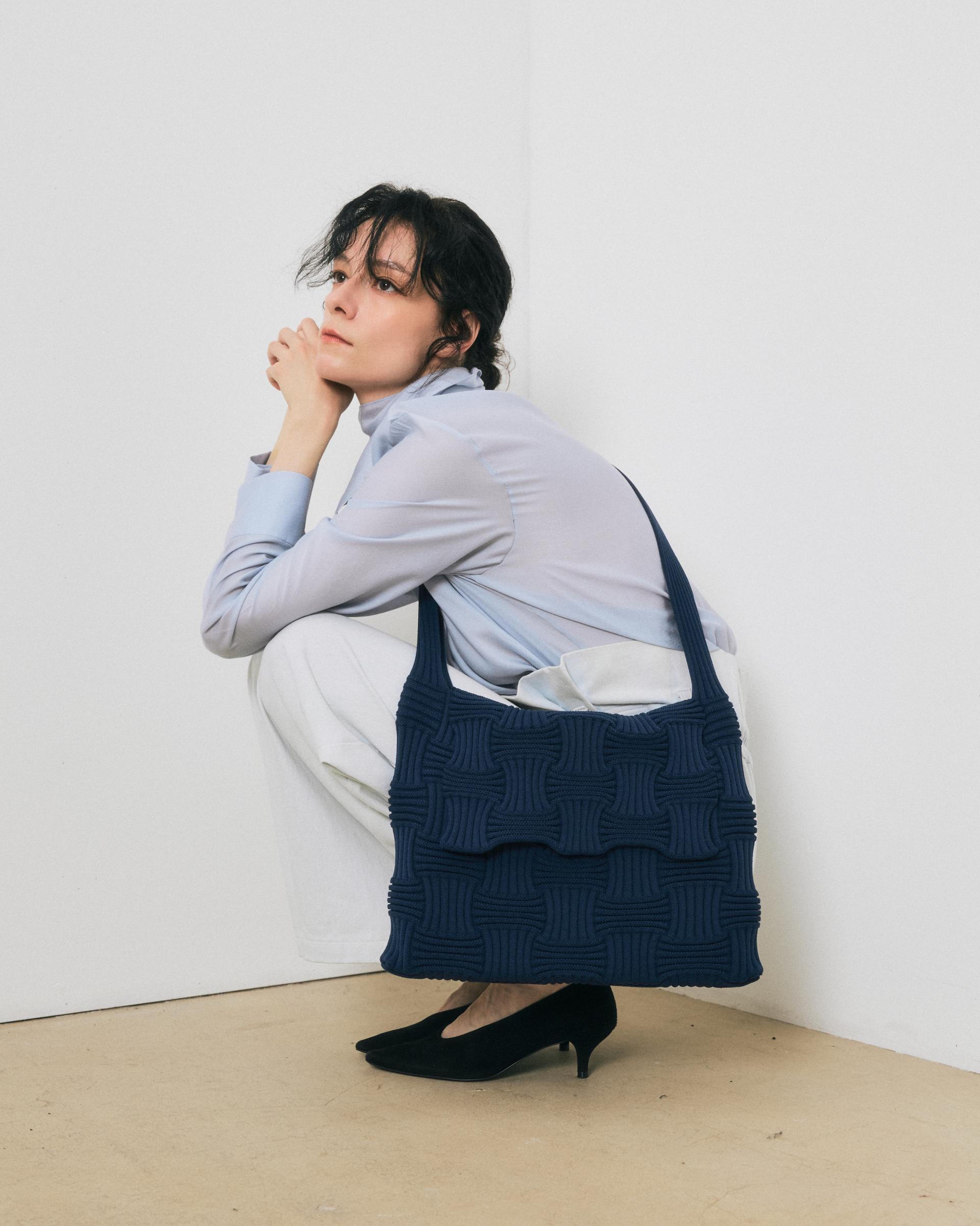 보우크로스백 네이비