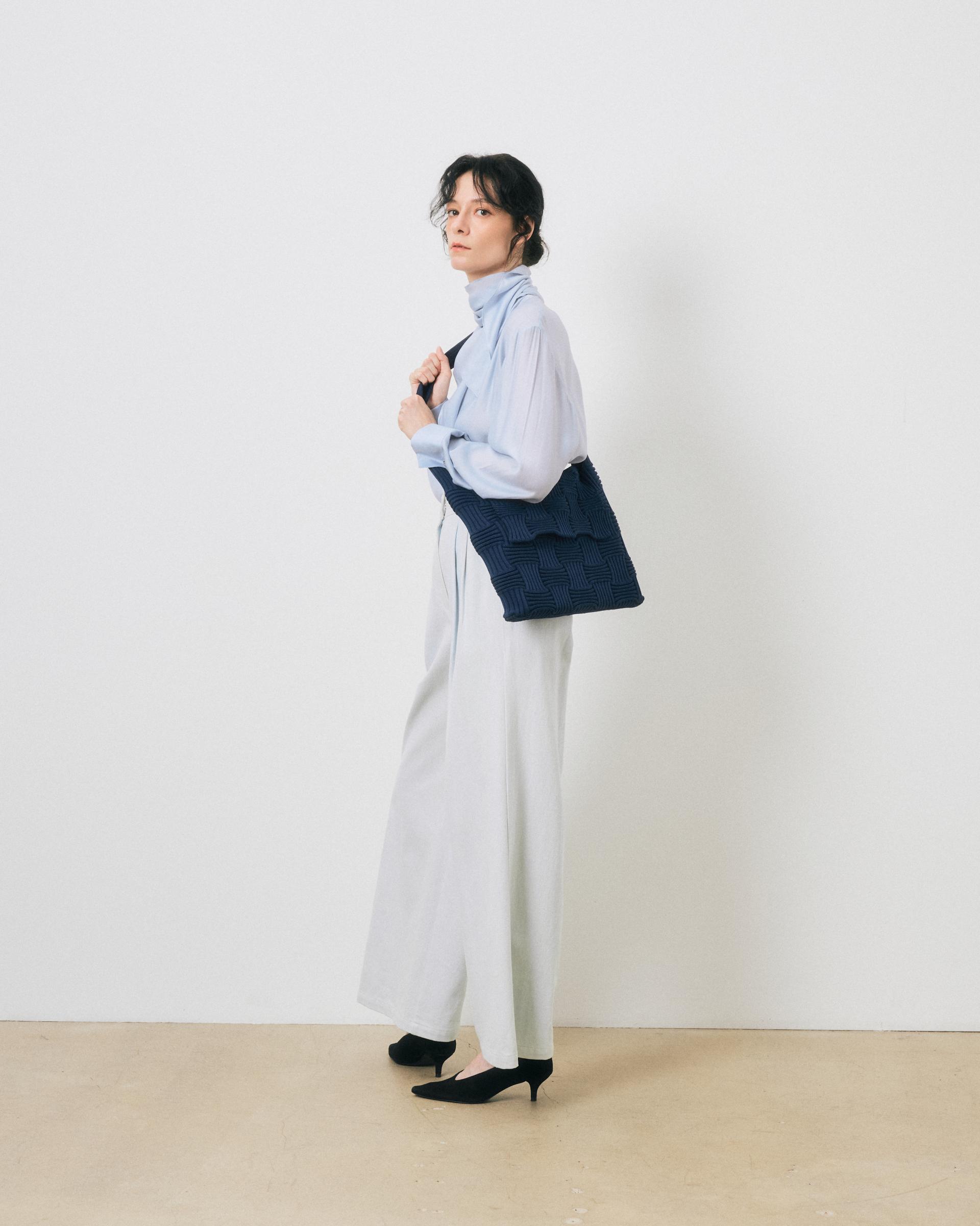 보우크로스백 네이비