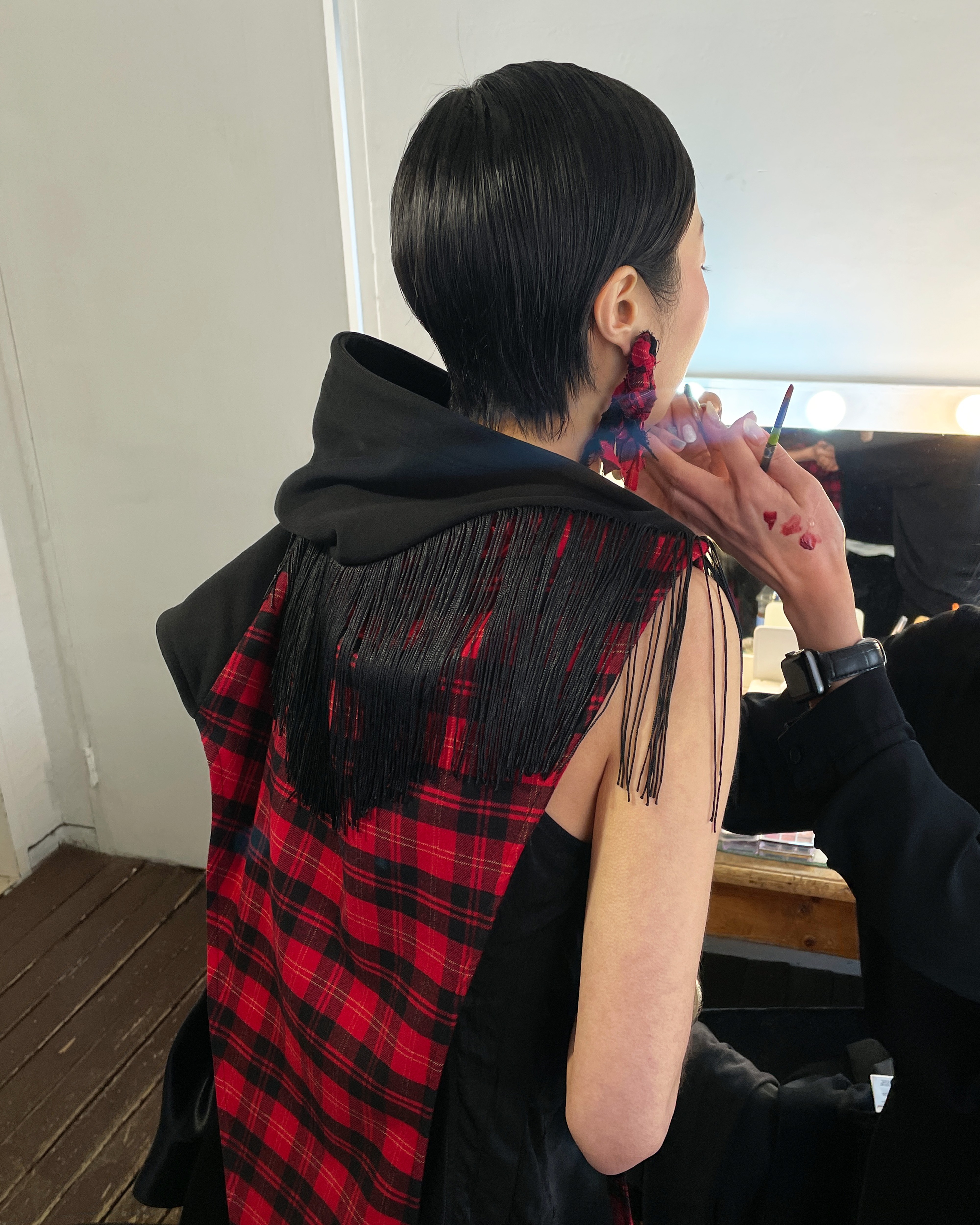 Fringe Hoodie Muffler (Red Tartan)