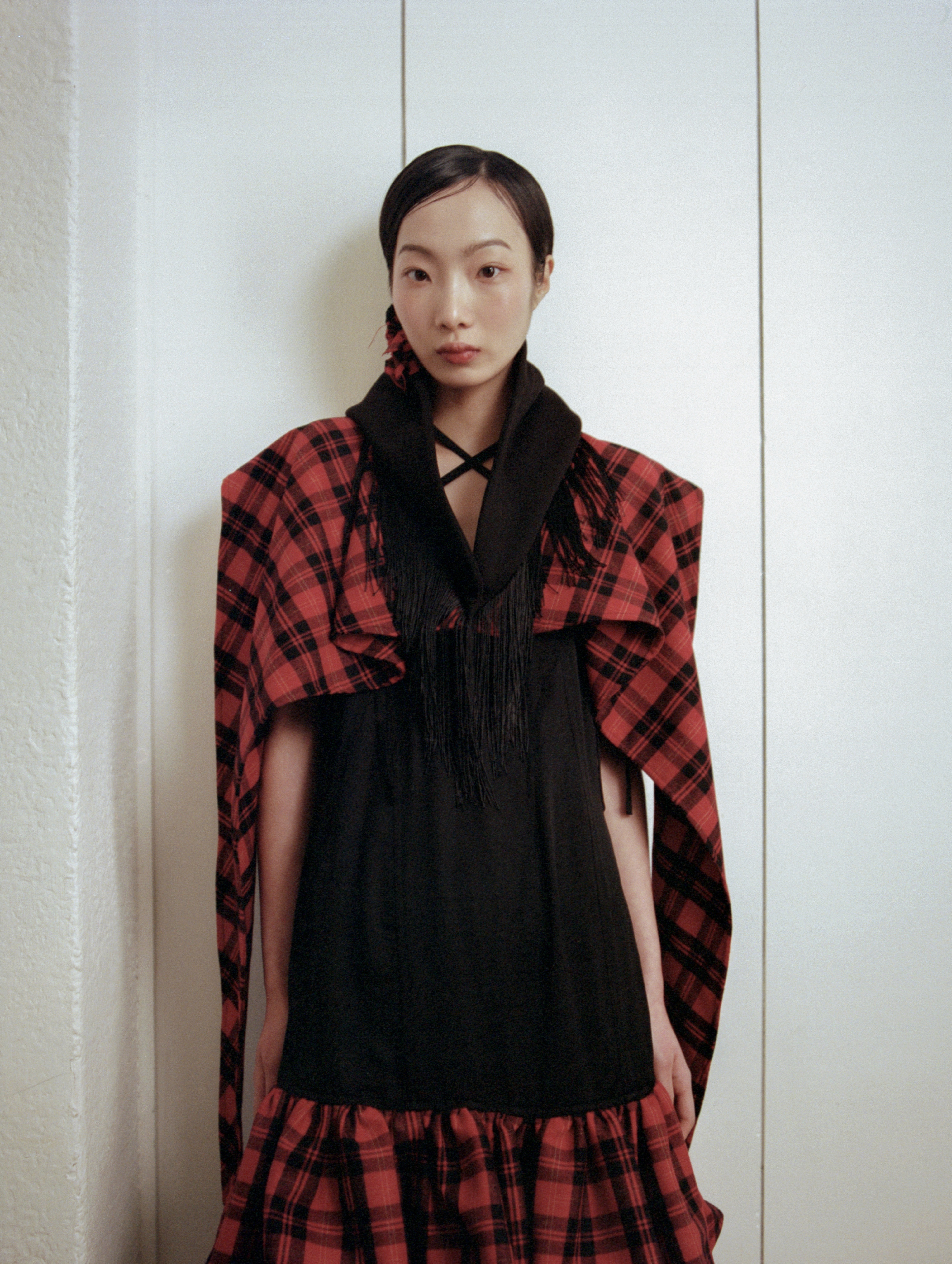 Fringe Hoodie Muffler (Red Tartan)