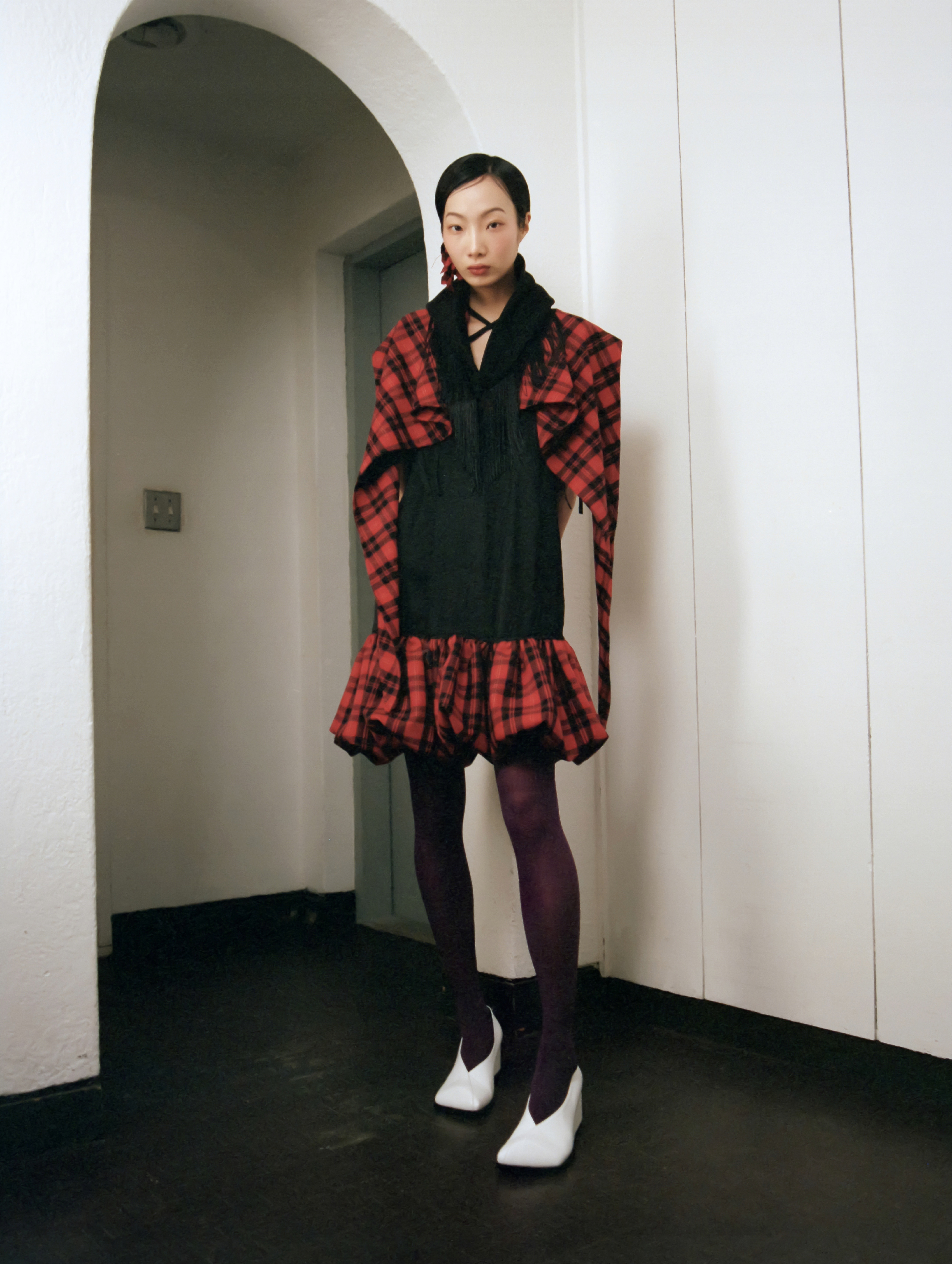 Fringe Hoodie Muffler (Red Tartan)