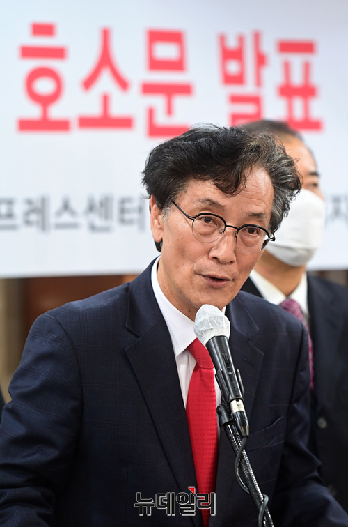 조성환 사회정의를바라는전국교수모임(정교모) 공동대표 ⓒ정상윤 기자 1441b62a2f046.png