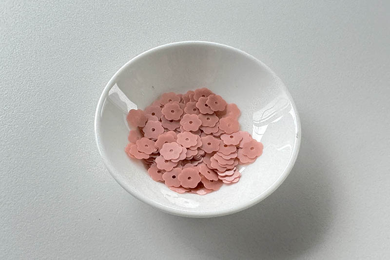 다홍색 무광 꽃 스팽글