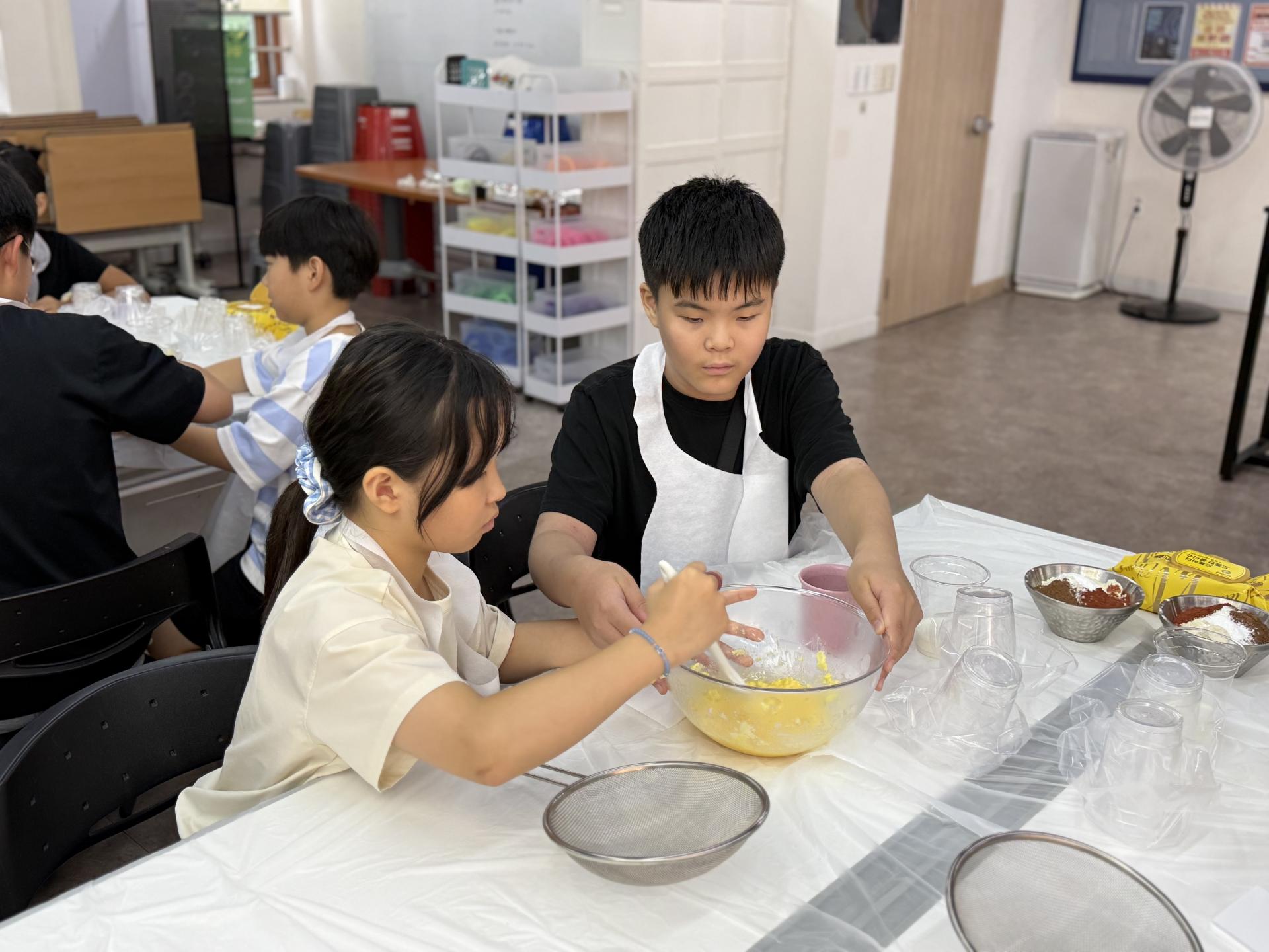6a1552957ca10.jpg