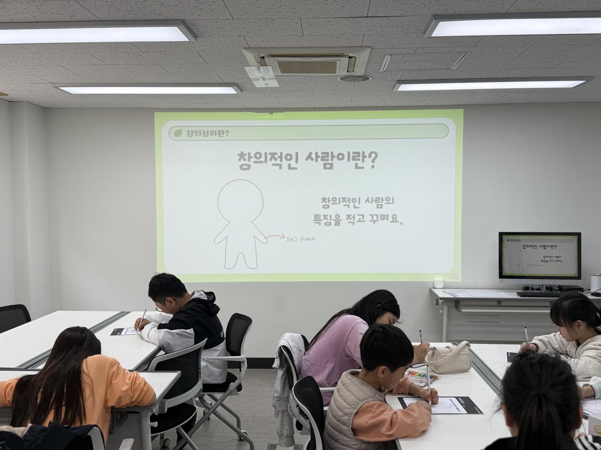 b8b1a7019c433.jpg