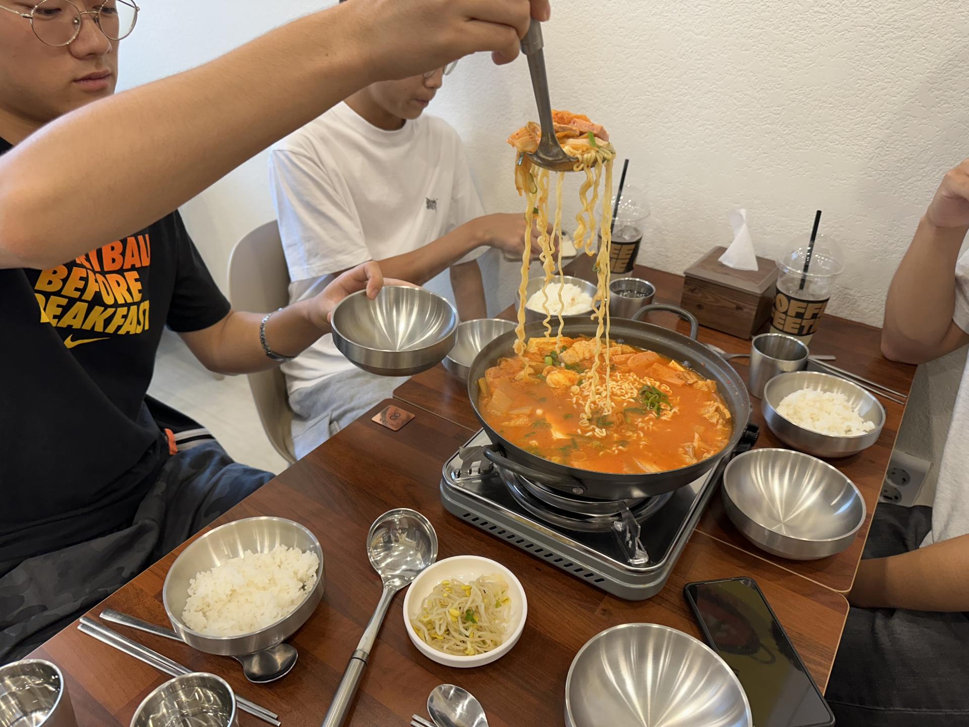 5cf29549073a2.jpeg