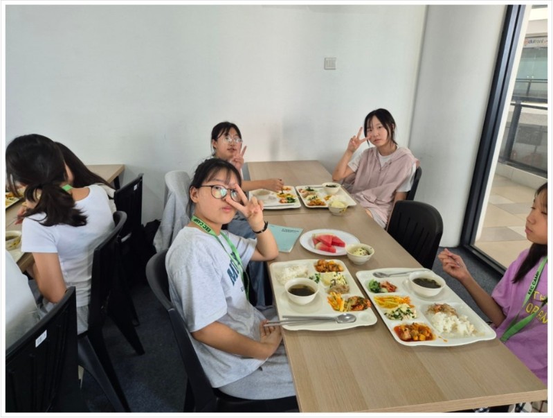 조호바루 영어캠프 한식 제공