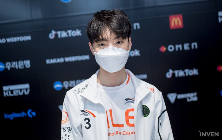 c713c73bcfa96.png