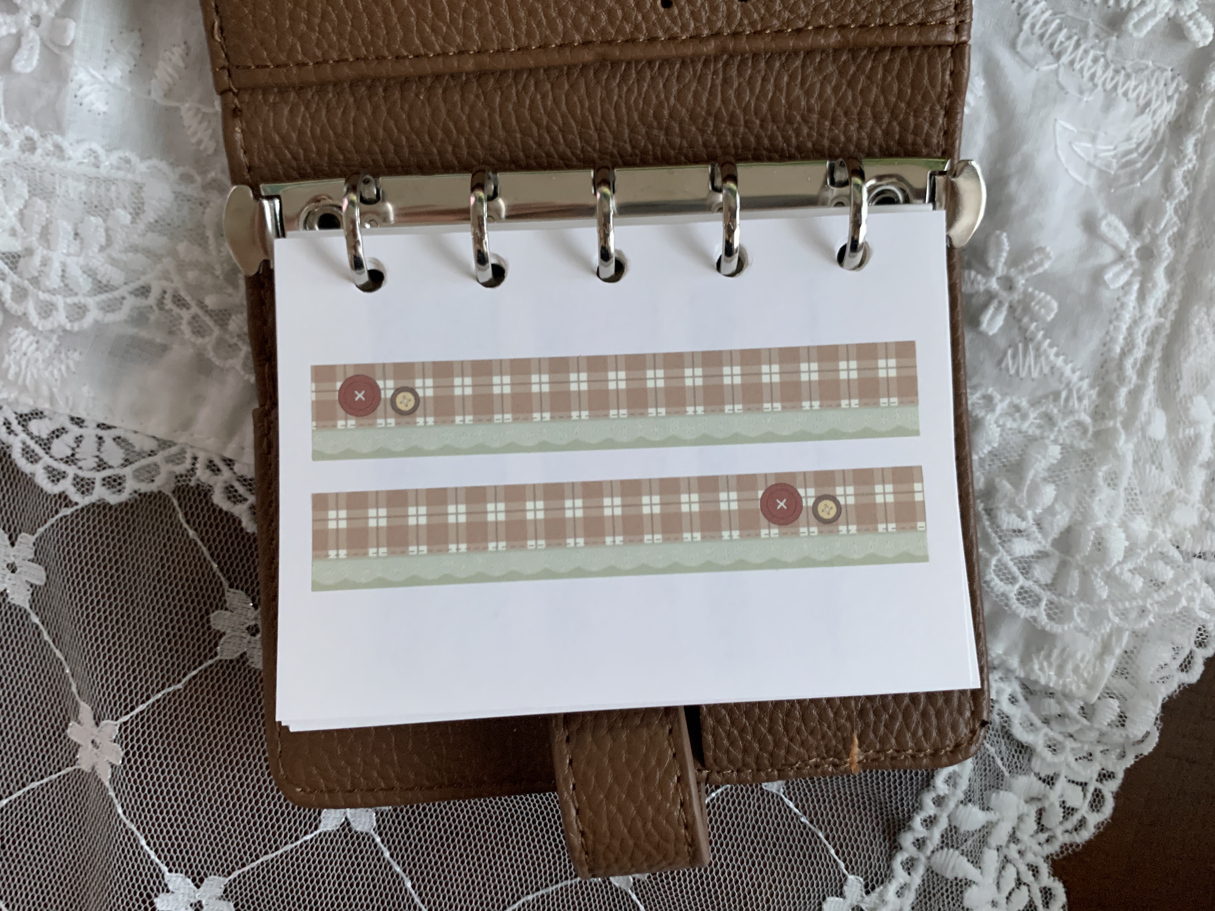 kimhaengpu | Buttoned Layered check masking tape
