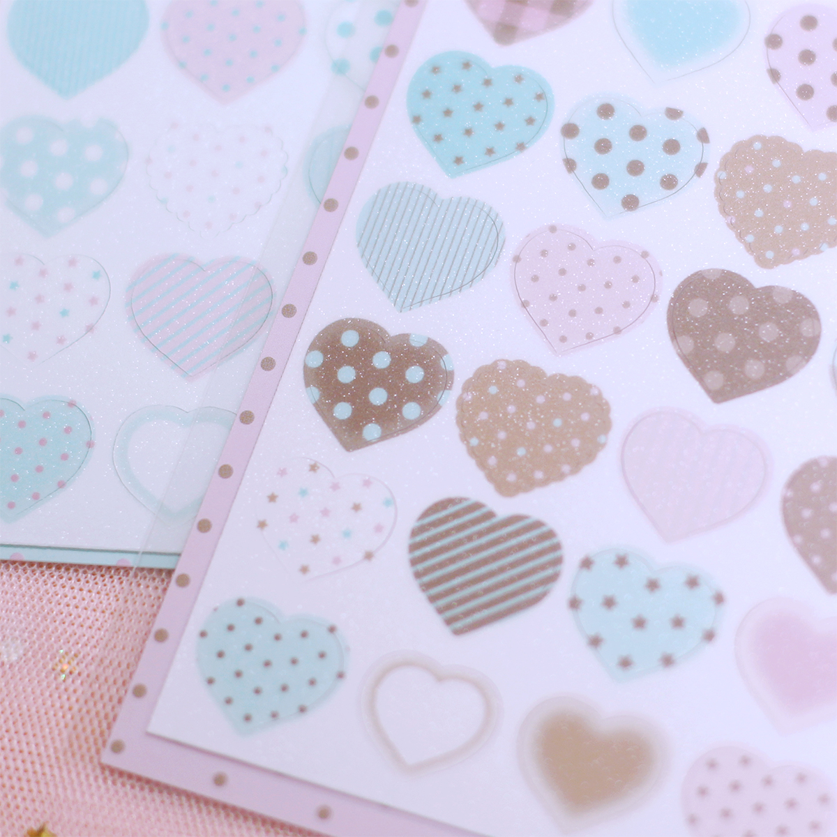 Angora Lora | Mint heart sticker (2 types)
