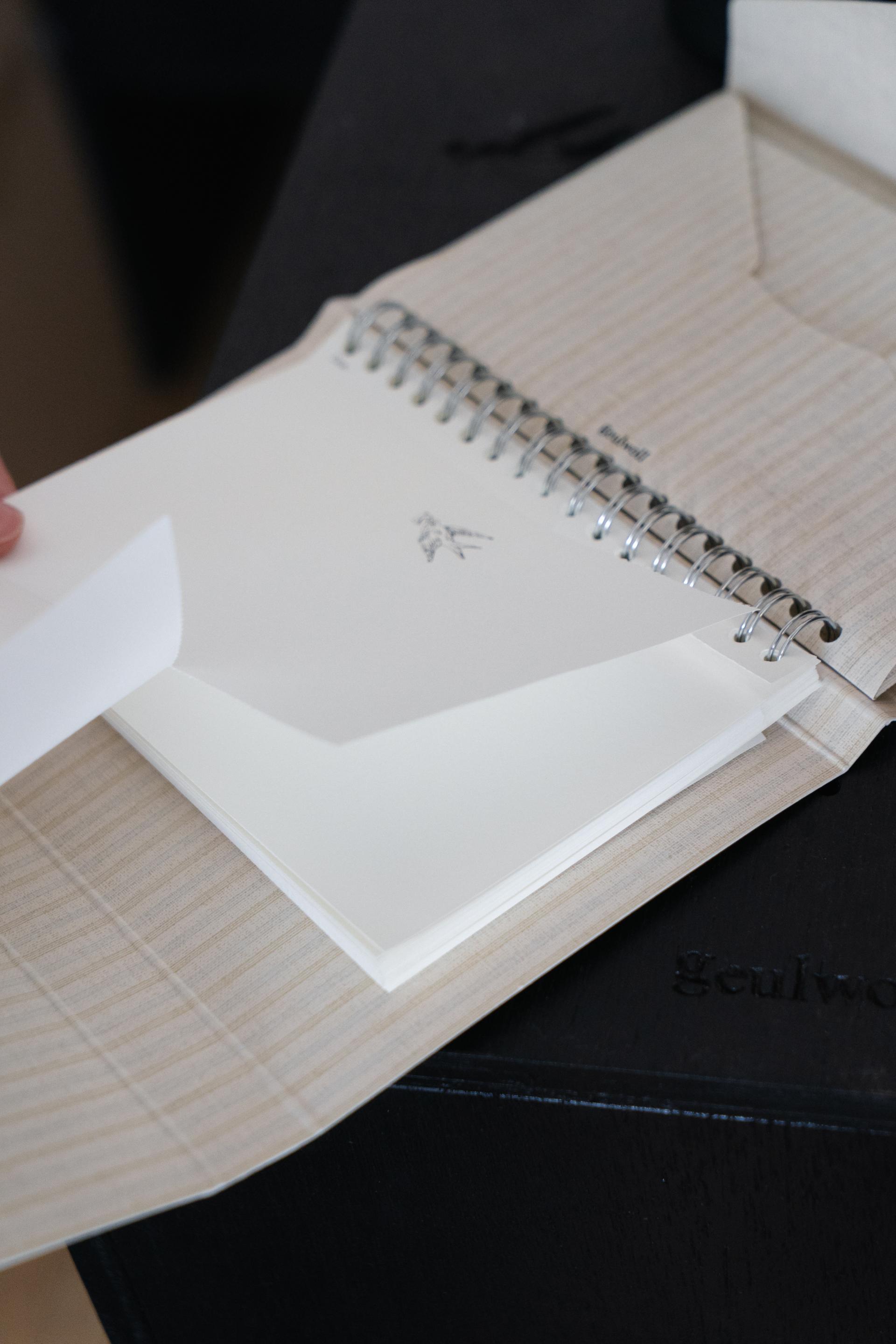 Stripe Pocket Letter Set 스트라이프 포켓 레터 세트 - Beige
