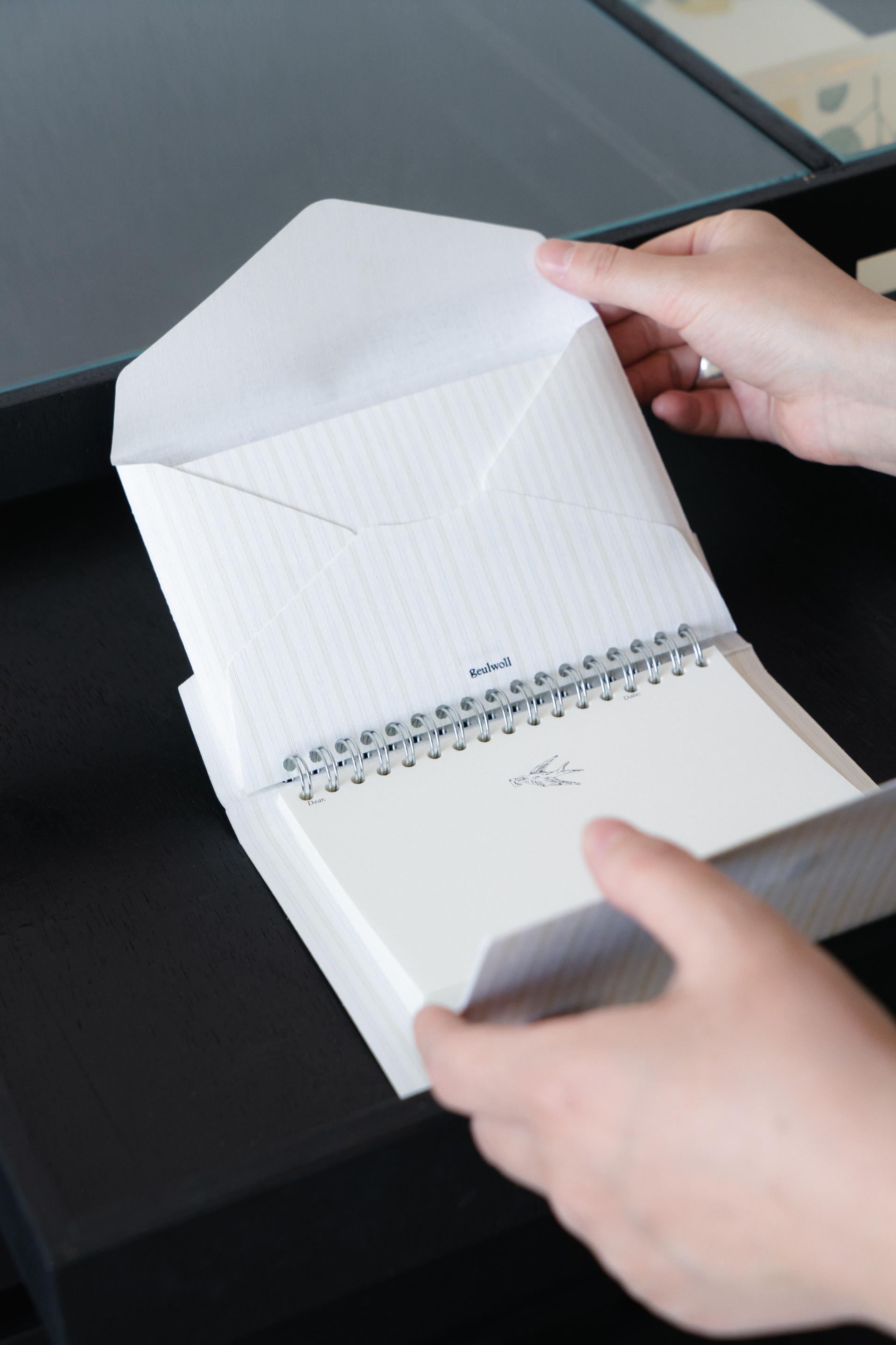 Stripe Pocket Letter Set 스트라이프 포켓 레터 세트 - White