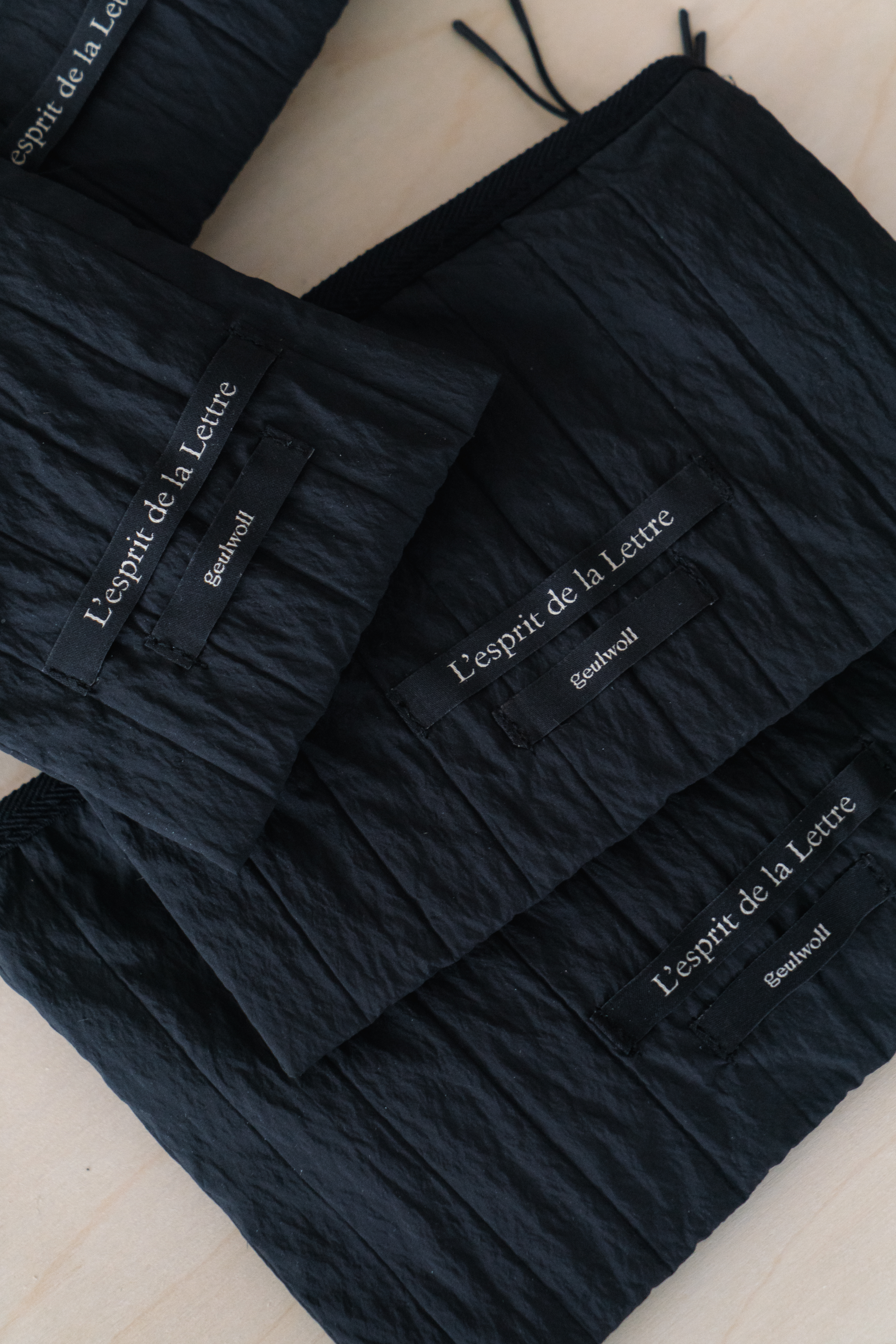 Easy Black Pouch 이지 블랙 파우치
