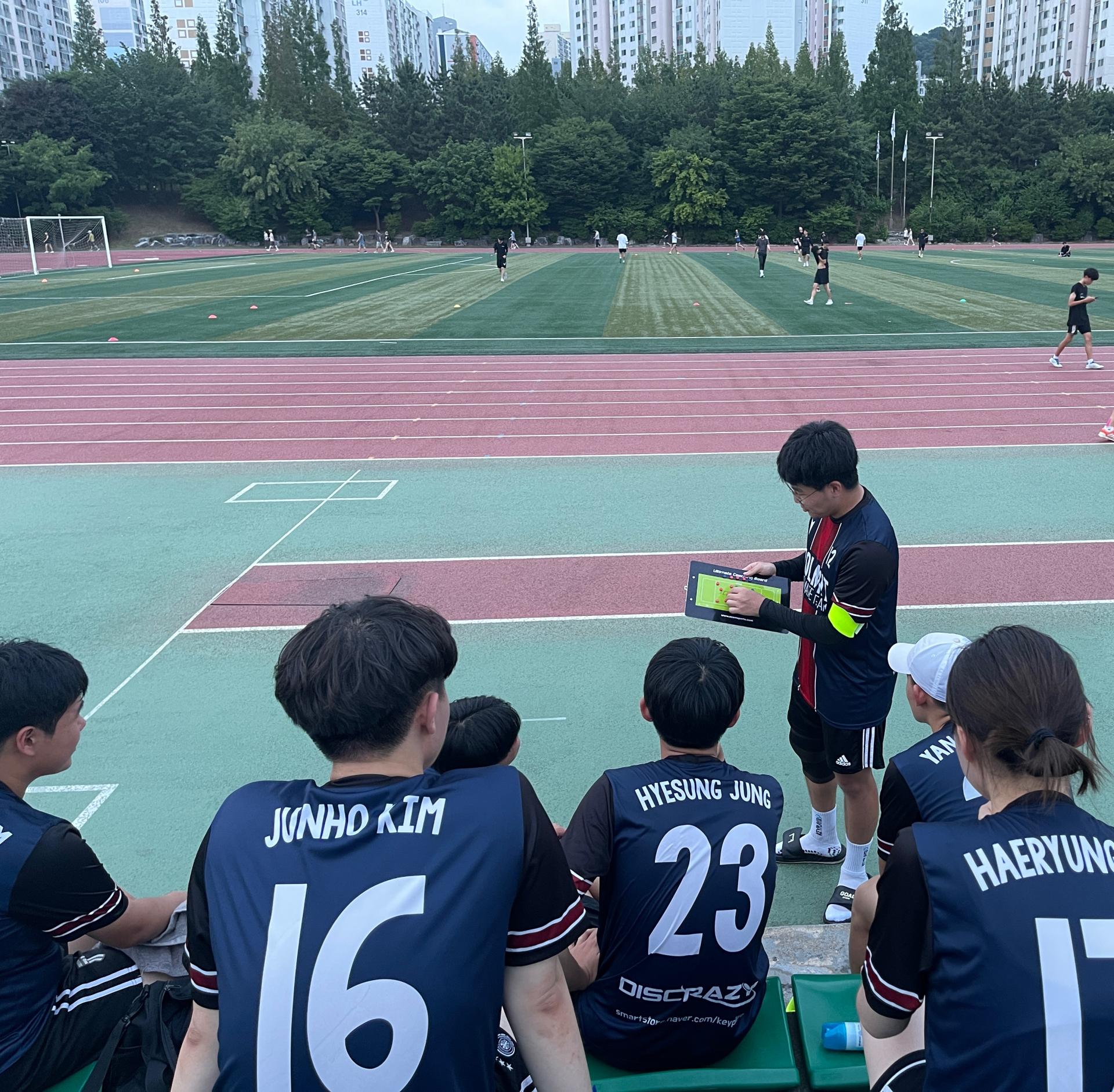 64a8245afae05.jpg