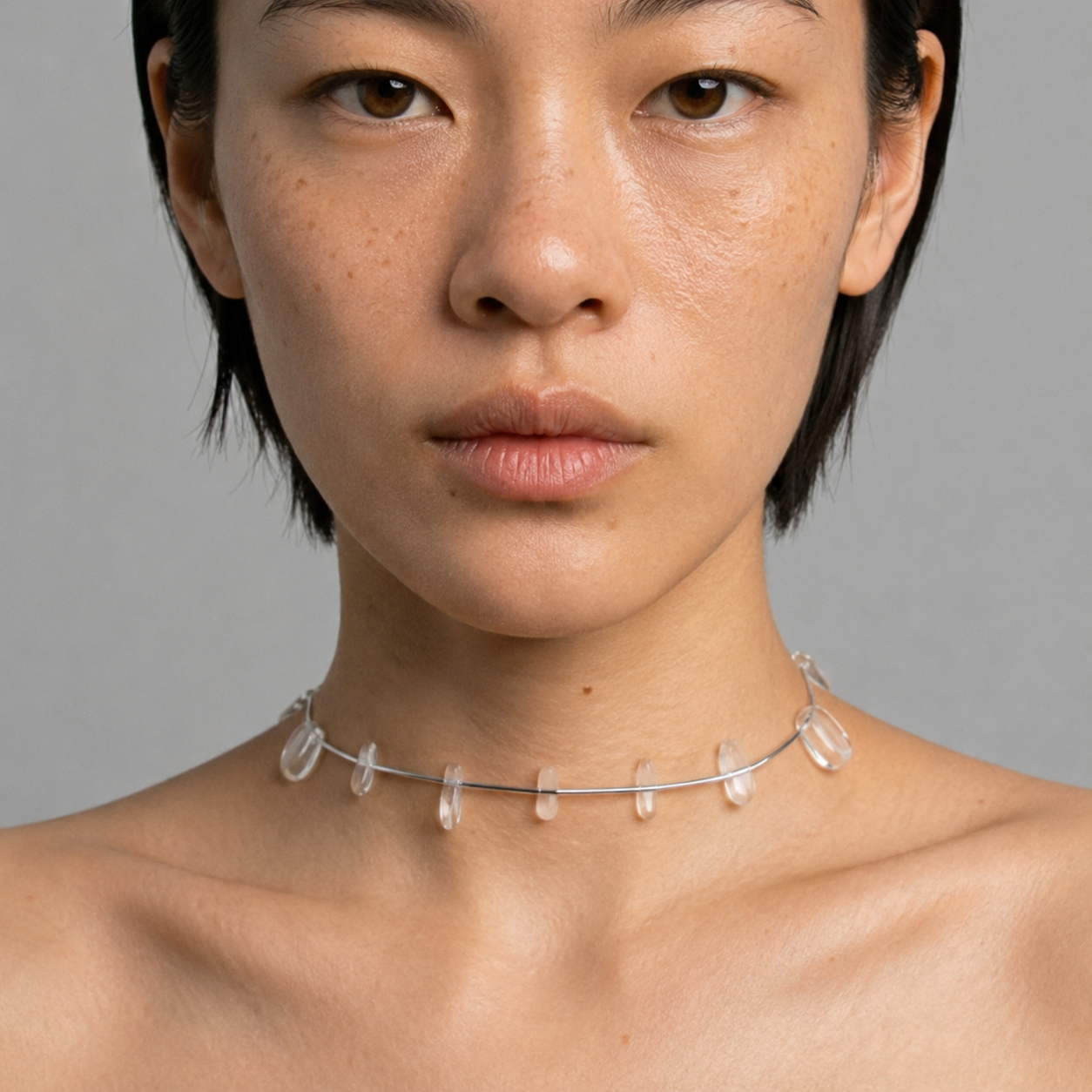 CRYSTAL FLOW CHOKER 목걸이