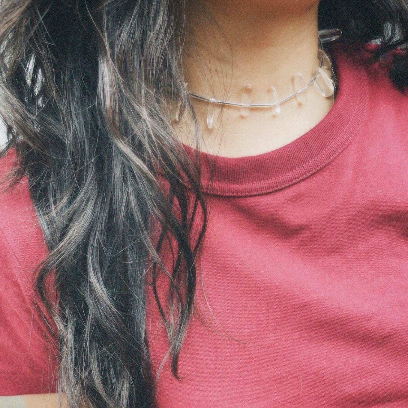 CRYSTAL FLOW CHOKER 목걸이