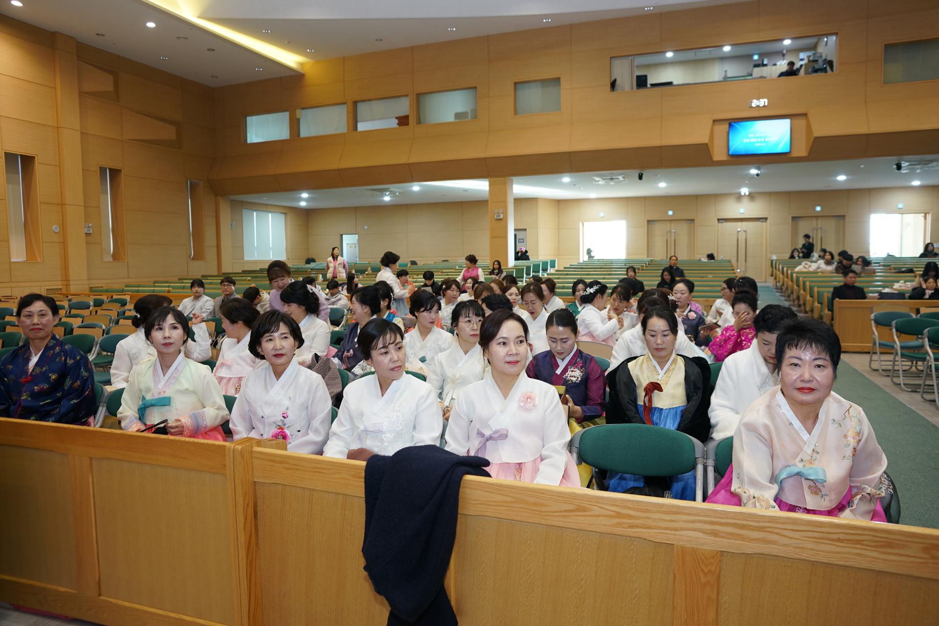 6a06c90dbffe1.jpg