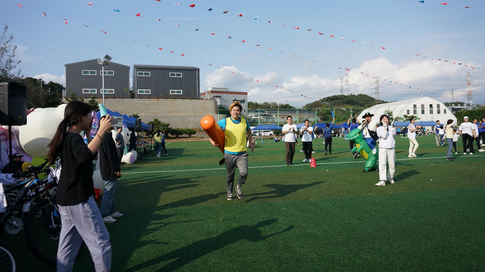 8431216ed8880.jpg